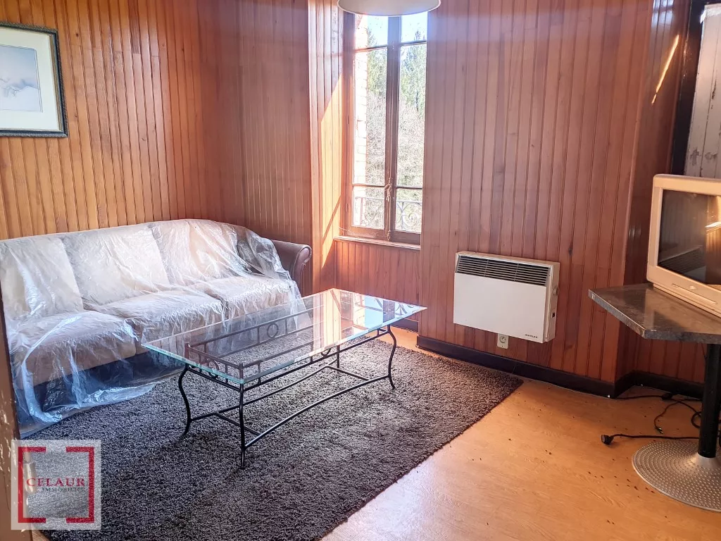 GRANGE AMENAGEE ET MAISON SUR UN TERRAIN DE 13392 M&sup2;