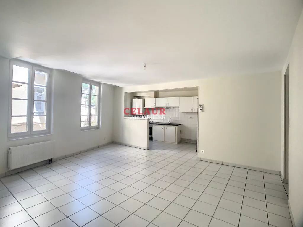 T3 de 73m&sup2; quartier cath&eacute;drale