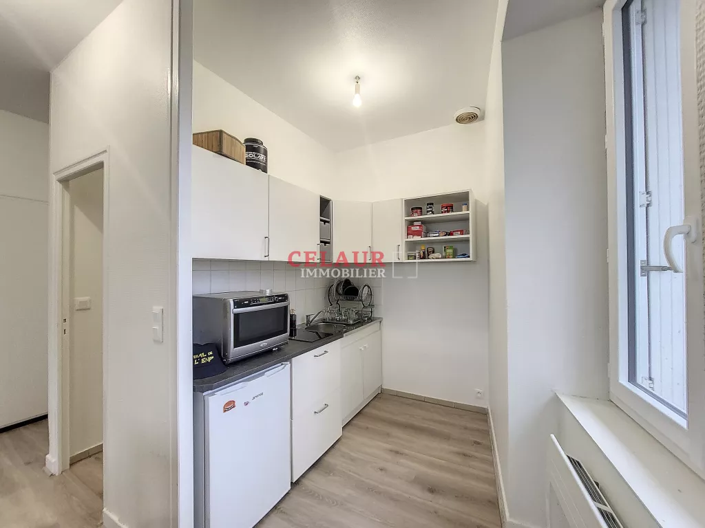 Joli T2 meubl&eacute;