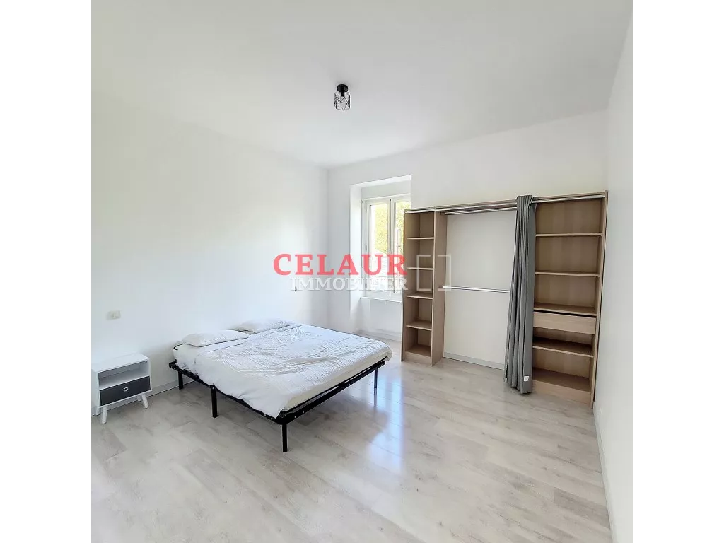 Bel appartement meubl&eacute; enti&egrave;rement renov&eacute;