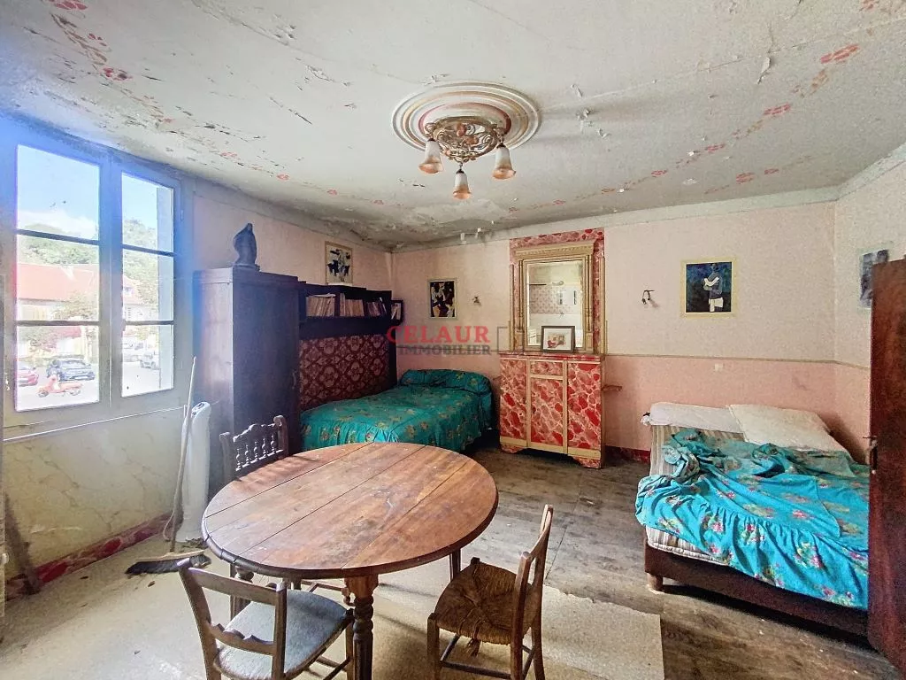 MAISON DE VILLE A RESTAURER