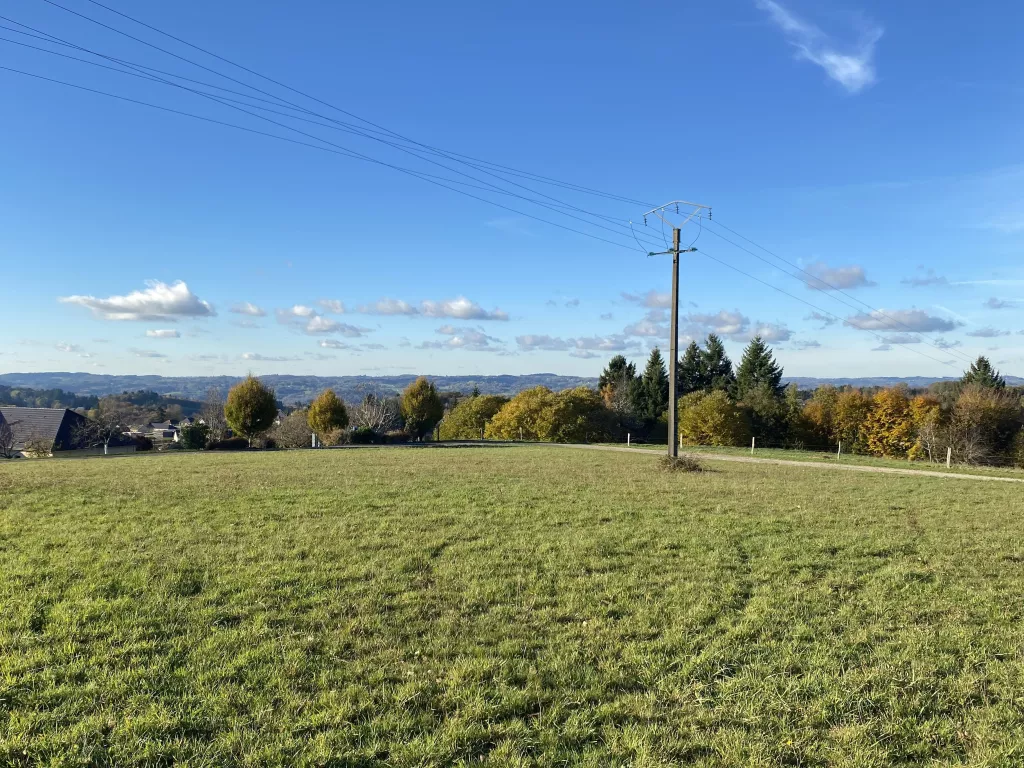 TERRAIN AVEC VUE SAINTE FORTUNADE