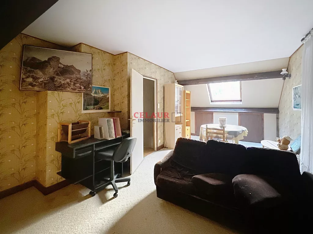 MAISON SPACIEUSE AVEC VUE IMPRENABLE