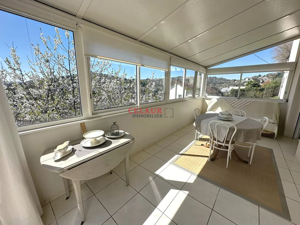 MAISON CL&Eacute; EN MAIN DANS UNE IMPASSE