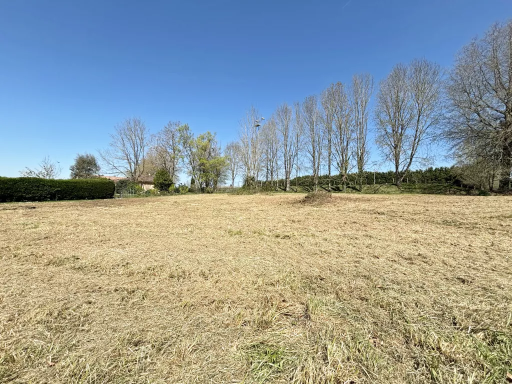 Terrain &agrave; b&acirc;tir