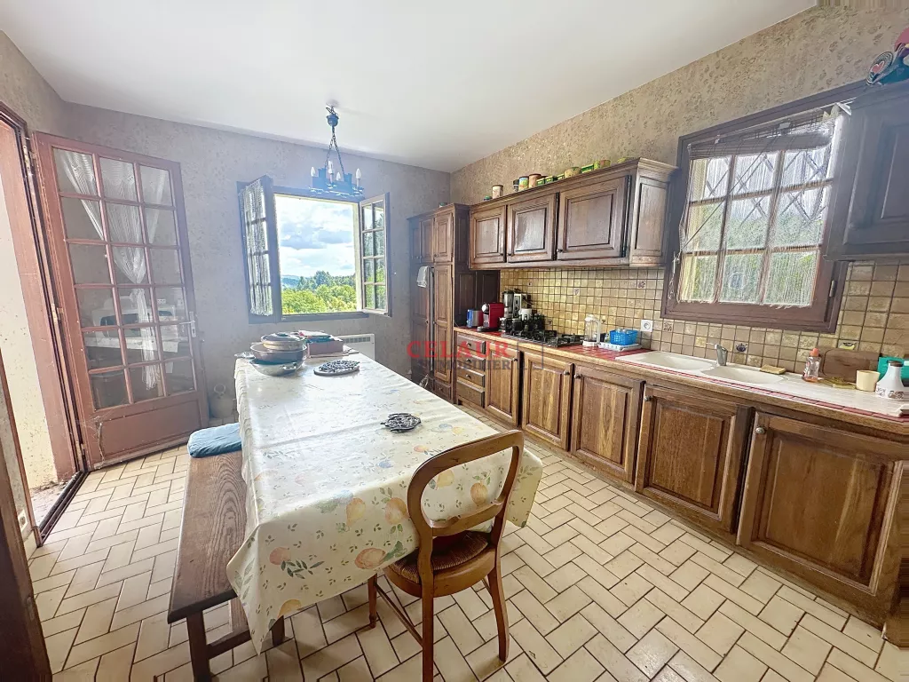 SPACIEUSE MAISON FAMILIALE AVEC VUE DEGAGEE