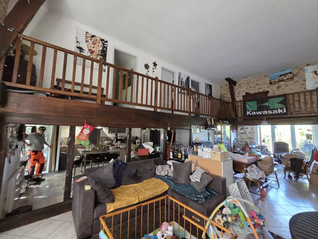 PROPRI&Eacute;T&Eacute; SUR PLUS D'UN HECTARE