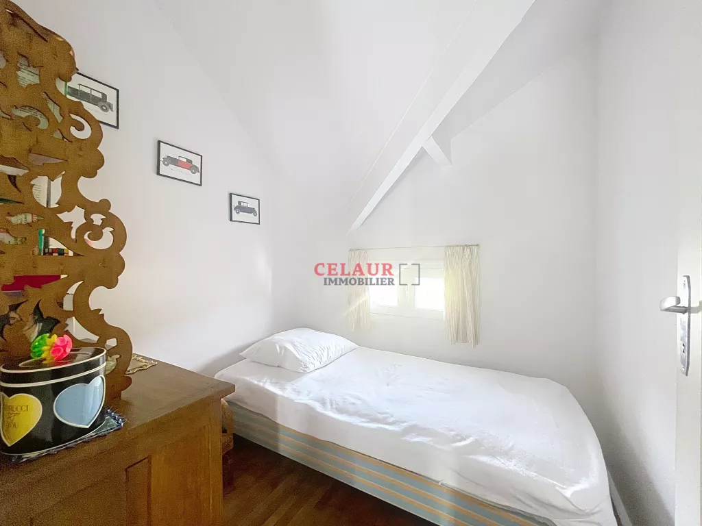 MAISON FAMILIALE &Agrave; LAGUENNE