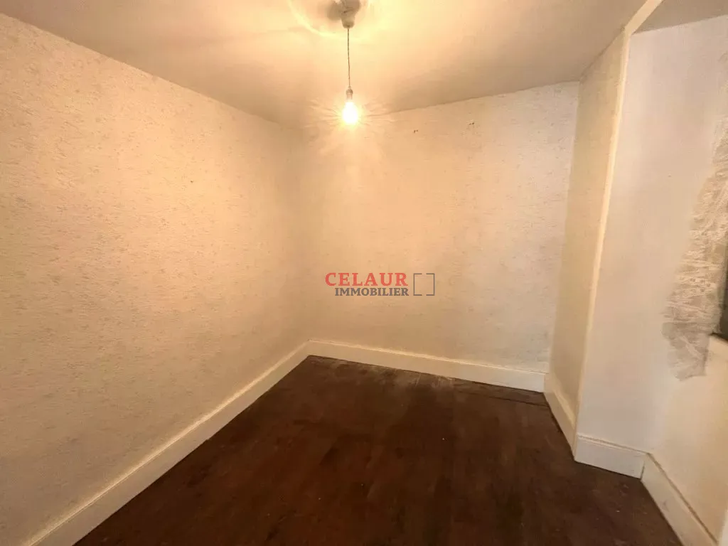 PETITE MAISON DE VILLE