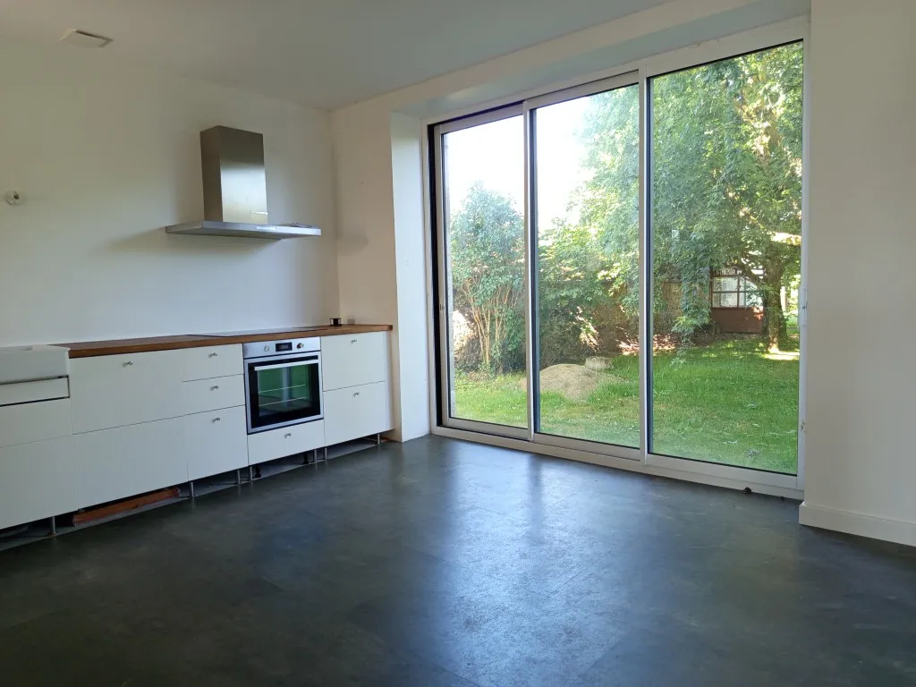 MAISON FAMILIALE AVEC D&Eacute;PENDANCE