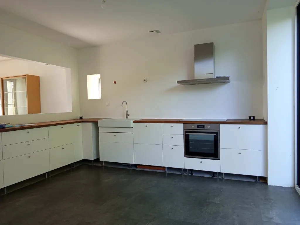 MAISON FAMILIALE AVEC D&Eacute;PENDANCE