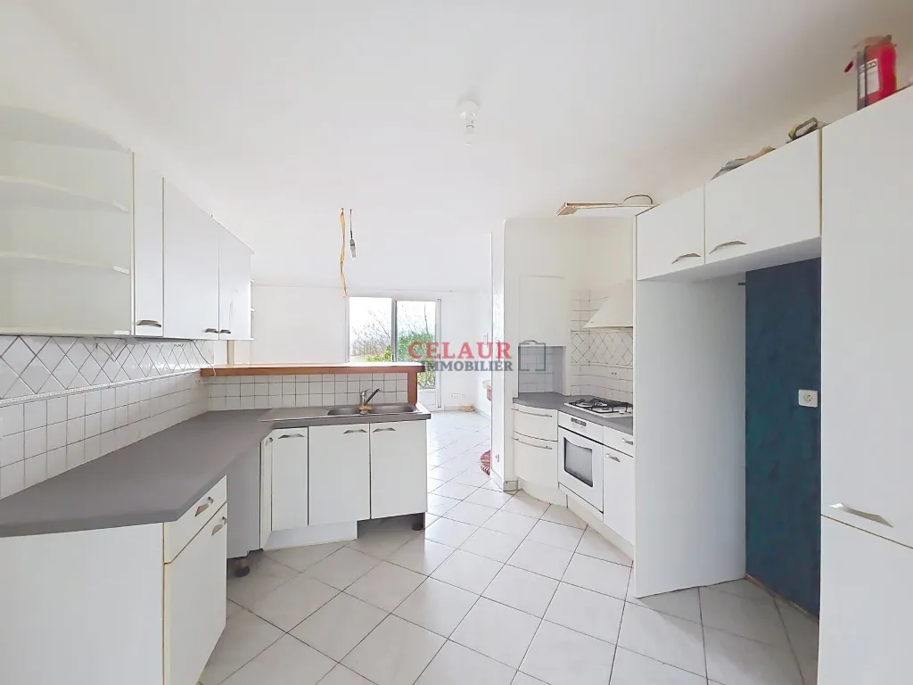 MAISON &Agrave; UZERCHE