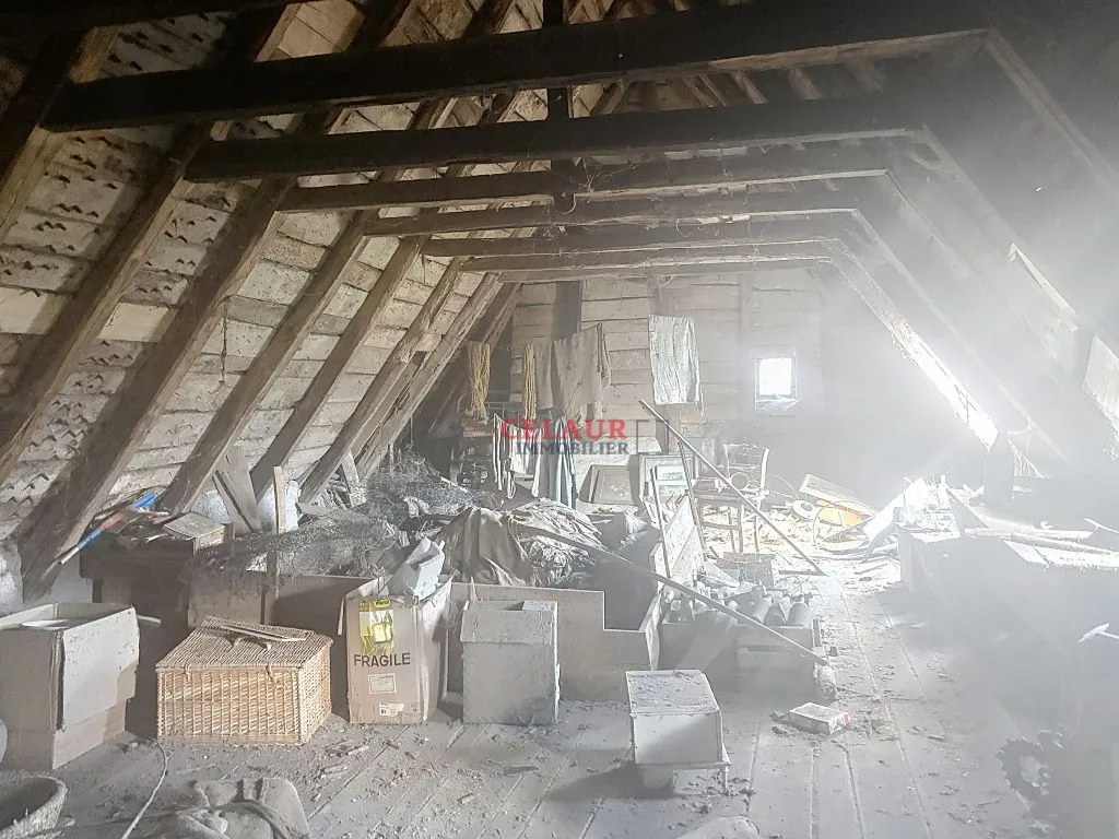 CORPS DE FERME SUR 9 HA VALLEE DORDOGNE