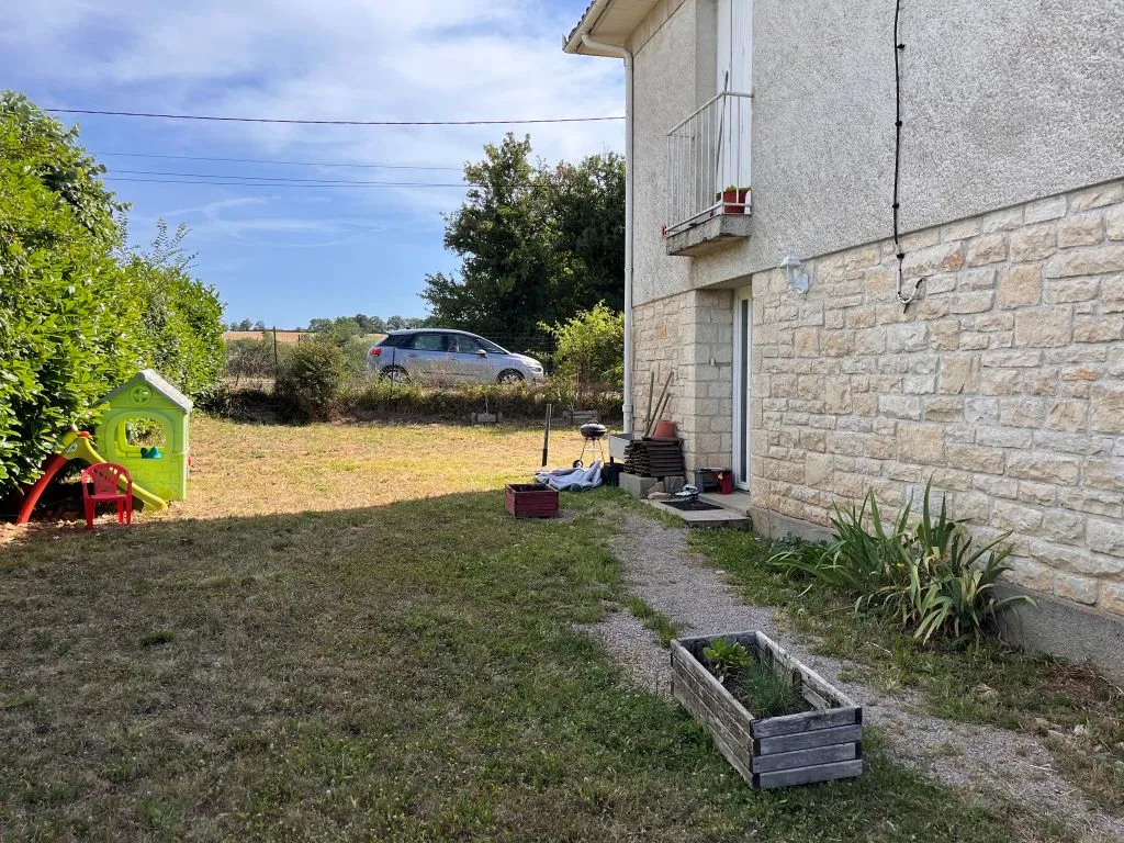Appartement avec jardin et balcon - secteur calme Gramat